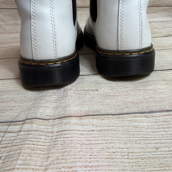 Dr Martens white Leather Platform Chelsea Boots. 41. Size 9 - Picture 5 of 9